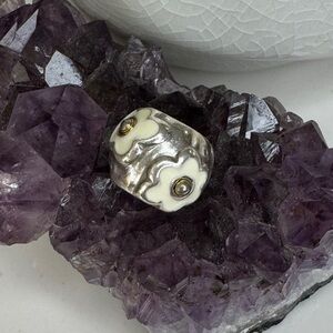 Brighton silver beaded with white flowers